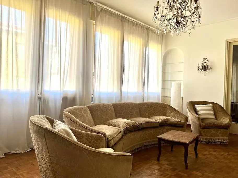 Dimora Vittoria Apartment Parma 0*,  Italy